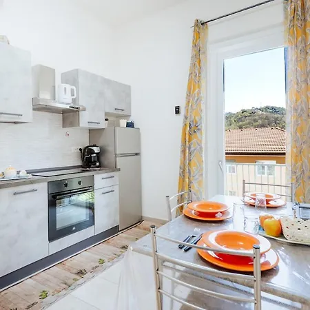 Дом отдыха Relax Ligure-5 Min From The Sea-wifi-parking *